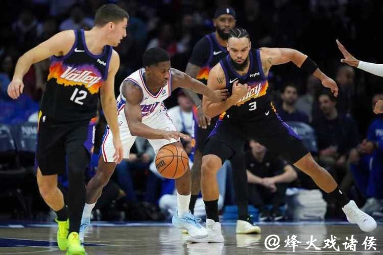 恩比德乔治缺席!布克27分太阳灭76人获3连胜 格林时隔33场复出 恩比德乔治缺席!布克27分太阳灭76人获3连胜 格林时隔33场复出